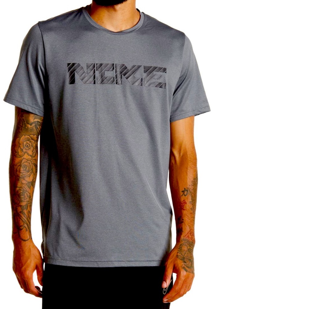 Nike Short Sleeve Graphic Tee Men’s Size Large in Smoke Grey and Black